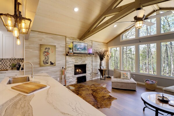 Interior - Lakeside Retreat on 10 Secluded Wooded Acres, Hot Tub, Level 2 EV Charger (Greers Ferry)