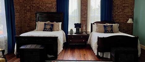 Deluxe Studio, 2 Double Beds