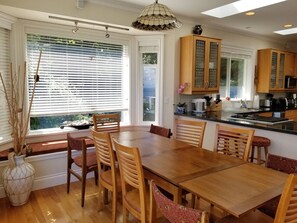 Dining - The Dragonfly House — Expansive Dual-Kitchen Retreat (Point Roberts)