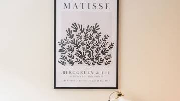 1 chambre, fer et planche à repasser, Wi-Fi gratuit, draps fournis