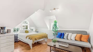 4 dormitoris, planxa i posts de planxar, un bressol de viatge i wifi