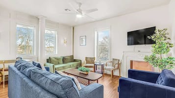 Televisie en een kantoor