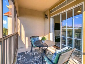 Outdoor dining - Magical 3BR Retreat Near Disney (Davenport)