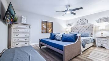 8 bedrooms, desk, iron/ironing board, WiFi