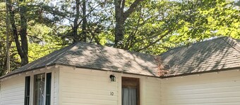 Rustic Traditional Cabin_Cabin 10B