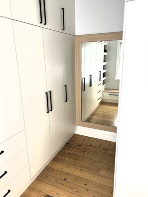 Interior - Grange Beach Villa - Pool, Pets, Sauna, WiFi, Luxe (Grange)