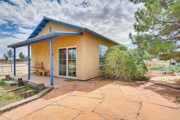 Las Cruces Vacation Rental | Studio | 1BA | 860 Sq Ft | Small Step for Entry
