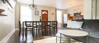 Sunny Downtown Oasis · Hot Tub · Casita Verde