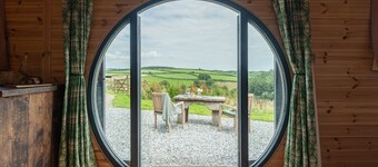 Silver Moon -  a cabin that sleeps 2 guests