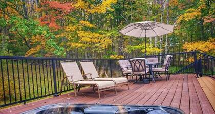The Ultimate Windham Getaway With Hot Tub & Sauna
