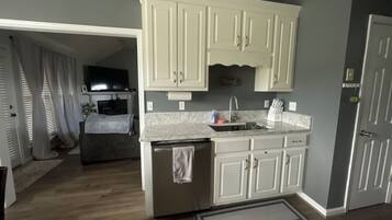 Microwave, oven, stovetop, dishwasher