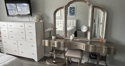 15 min drive to GAME day! 3b/2bth home