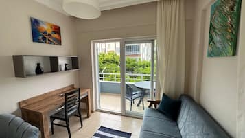 Lägenhet Classic - utsikt mot trädgården | Vardagsrum