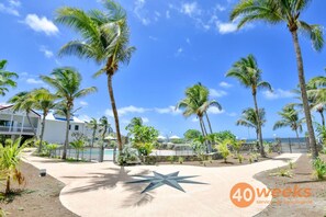 المنطقة المحيطة بالمنشأة