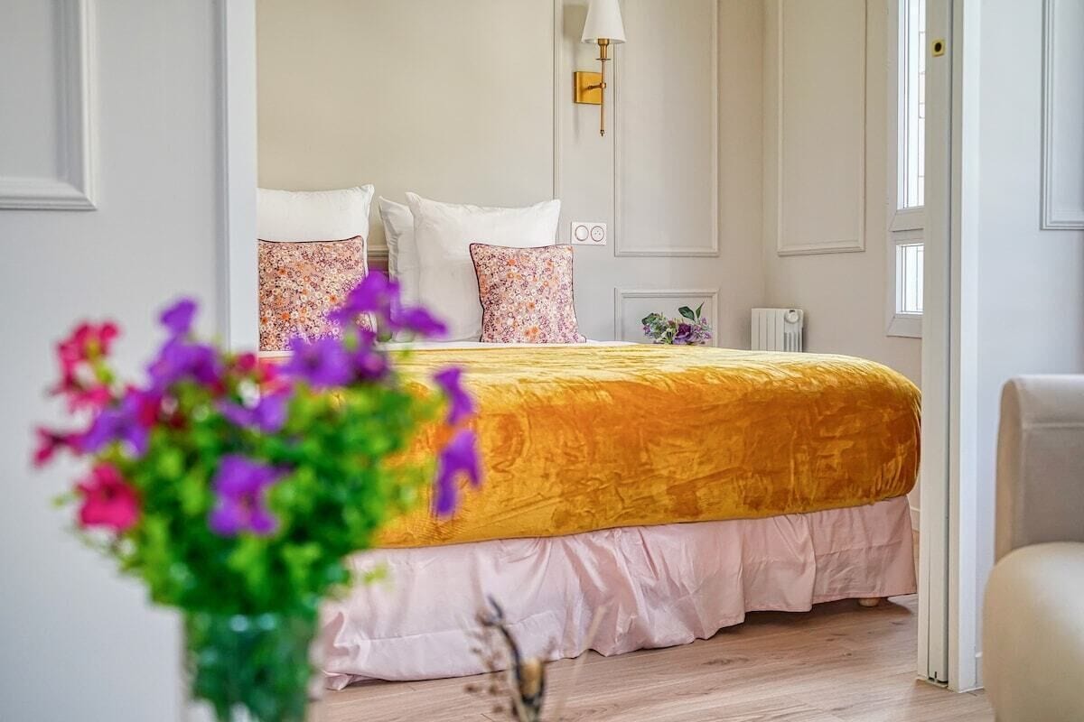 Host profile image