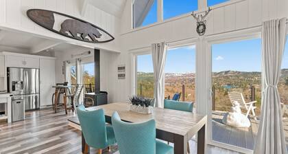 Starry Pines Chalet, Lake Views, Game Room, AC