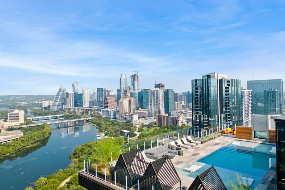 Rainey St 1BR | Heated Pool | Gym | Bar | DT ATX - Rainey Street Historic District, TX