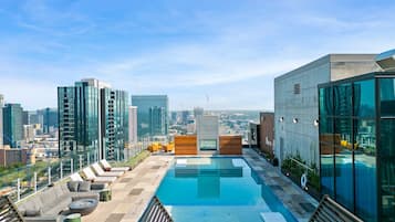 Outdoor pool, free pool cabanas, pool umbrellas