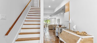 2-bedroom condo in delightful Fort Pierce with WiFi, AC, fitness room