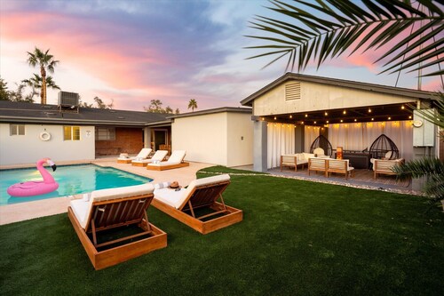 Old Town Scottsdale I Heated Pool I King Bed I 4 Bedroom