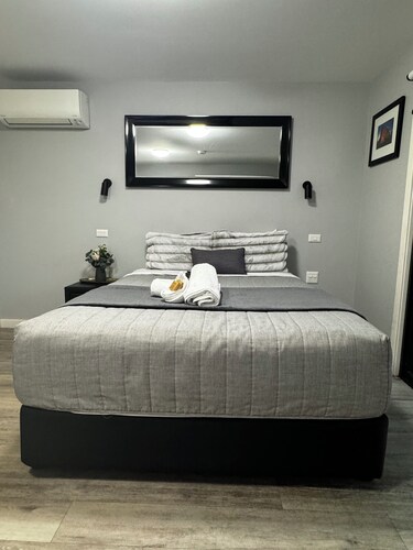 Studio Apartment Unit