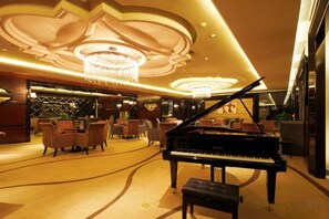 Unclassified image, 4 of 88, button - Rich Global Hotel (Li County)