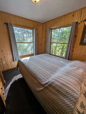 2 bedrooms, iron/ironing board, travel crib, free WiFi