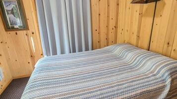 2 Schlafzimmer, Bügeleisen/Bügelbrett, Reisekinderbett, kostenloses WLAN