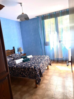 3 bedrooms, iron/ironing board, WiFi, bed sheets - Fréjussien apartment by the sea (Fréjus)