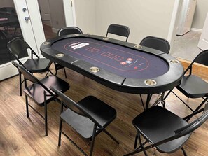 Games room - Cozy Party House in the woods (Waxhaw)