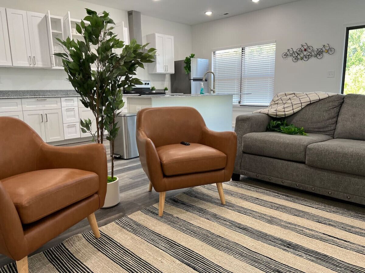Staycation near Carowinds K Bed/2Q