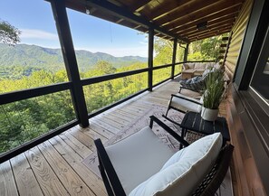 Property grounds - Hot tub, theater room w/100" tv, views, firepit, 3 king beds, porch perfection! (Maggie Valley)