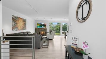 Condo, Multiple Beds (Turtle River Retreat) | Living area