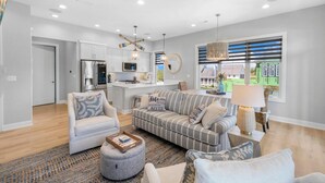 House, Multiple Beds (Port Place Paradise) | Living area - Port Place Paradise (Ottawa)