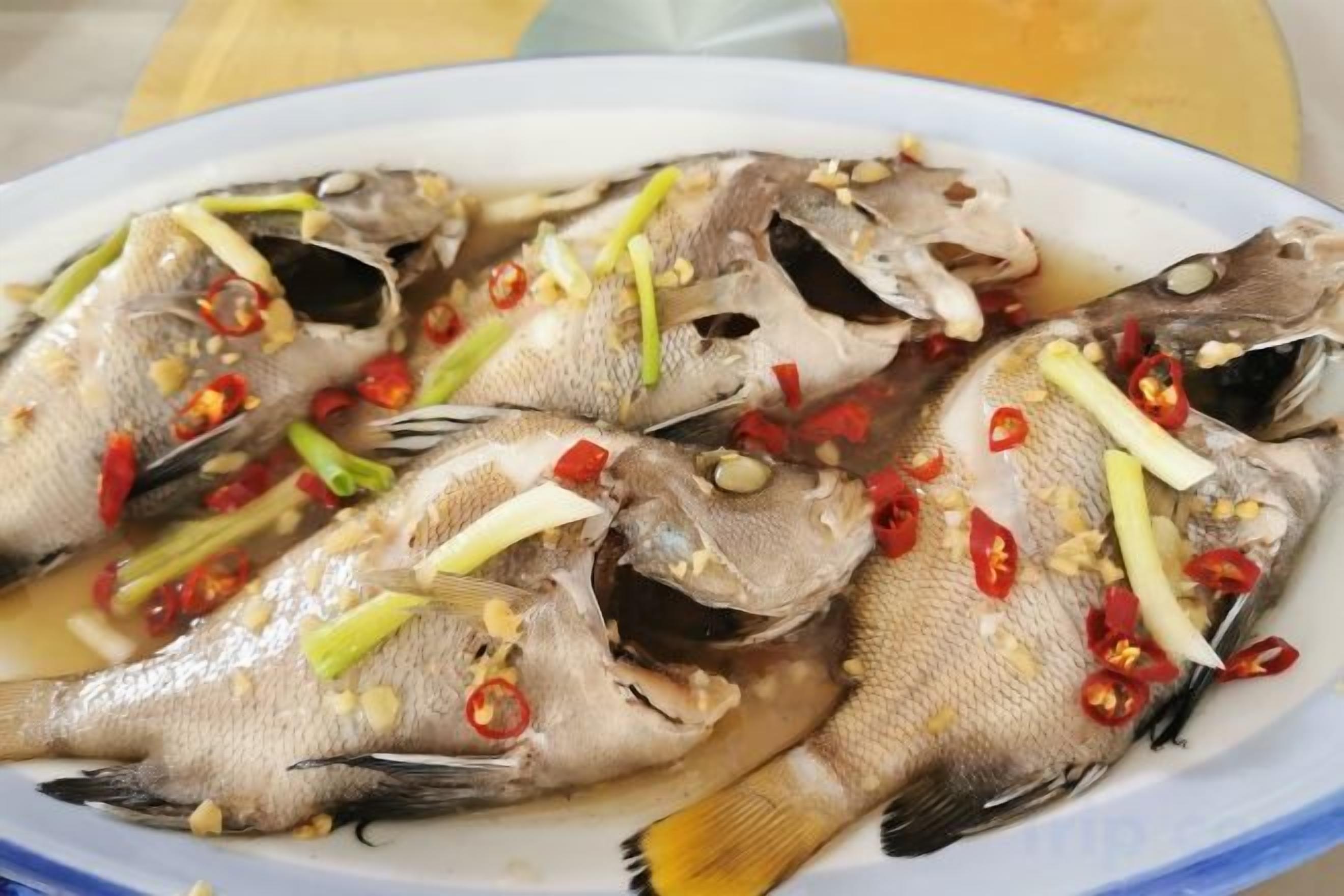 Makanan dan minuman