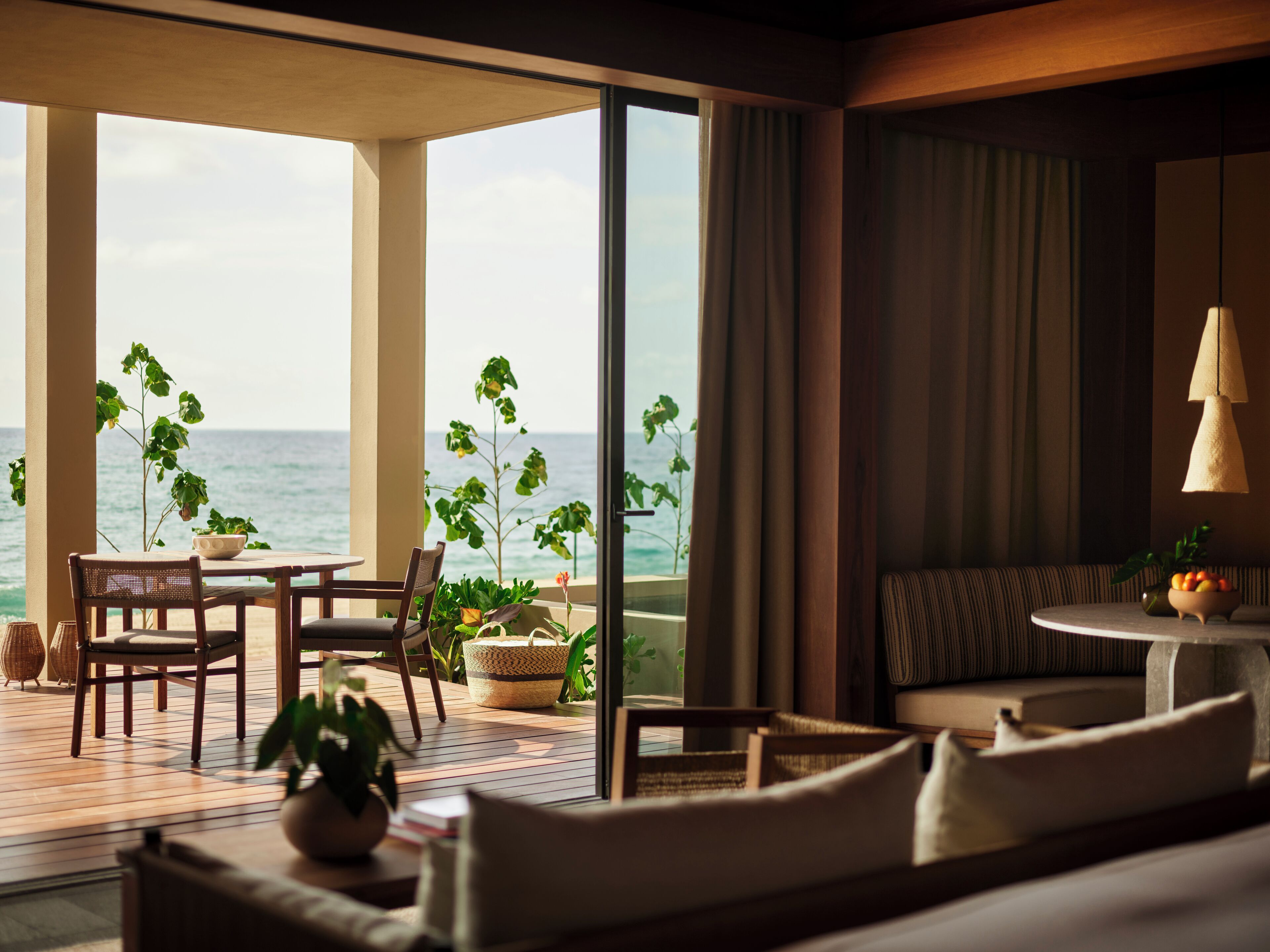 Ropa de cama de alta calidad y artículos del minibar gratis 