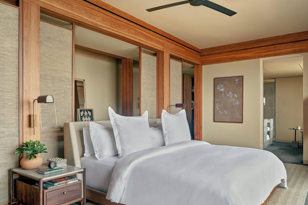 Premium bedding, free minibar items, in-room safe
