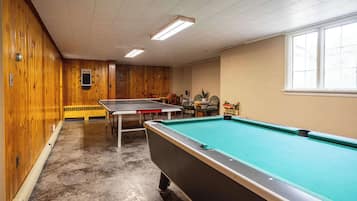 Spielezimmer