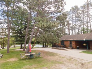 Outdoor dining - Riverside Point Resort #9 | 0 Bed, 1 Bath (Park Rapids)