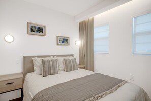 1 soverom, skrivebord, strykejern/-brett og wi-fi (inkludert)