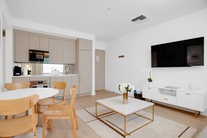 Dining - Vonder Miami Beach - Unit 14 (Miami Beach)