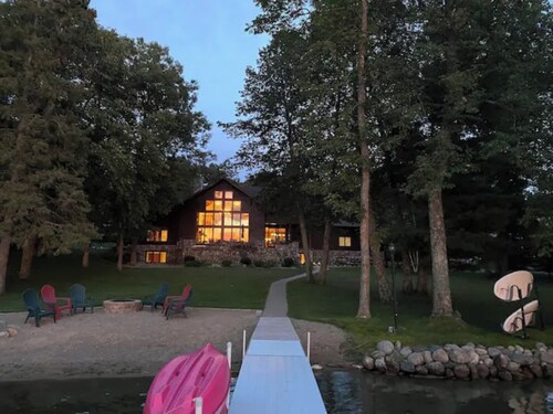 Luxury 5BR Lake Front Home  | 5 Bed, 4.5 Bath