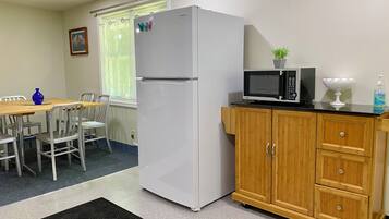 Microwave, oven, stovetop