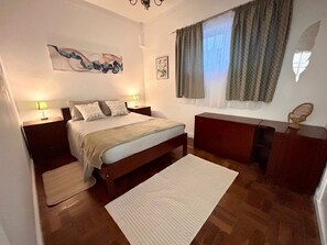 1 bedroom, free WiFi, bed sheets