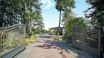 Enceinte de lâhĂ©bergement