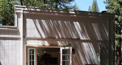 Private Retreat in Santa Cruz Mountains w Hot Tub