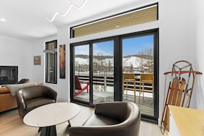 Interior - Relax Among the Mountains! (Silverthorne)