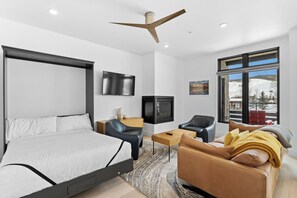 2 soveværelser, skrivebord, strygejern/strygebræt, Wi-Fi