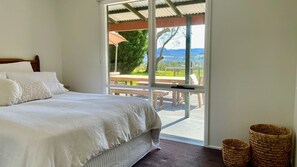 4 soverom, strykejern/-brett, reiseseng for barn og wi-fi (inkludert)