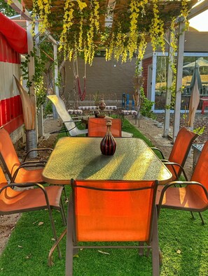 Outdoor dining - Nautilus House, 2 bedrooms, one story (Barra de Navidad)